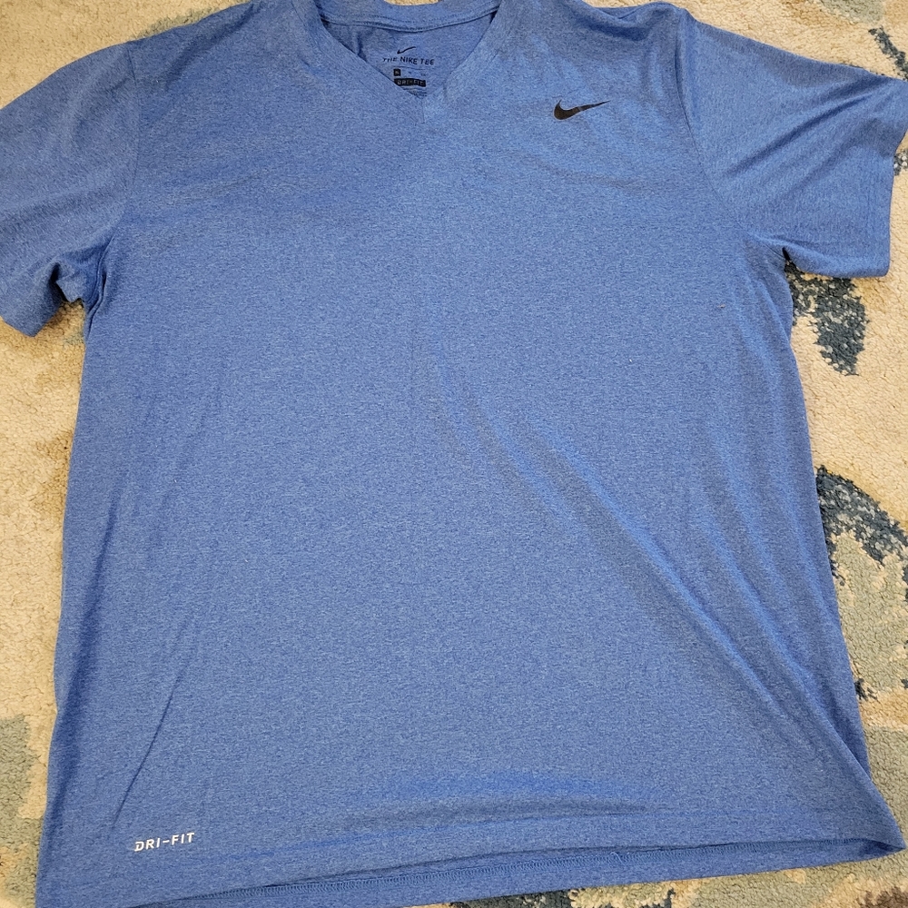 NIKE dri fit tee shirt